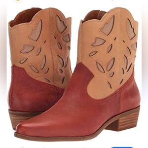 Lucky Brand Women's Herzie western laser cut out 
Ankle Boot, Burnt Henna 8
